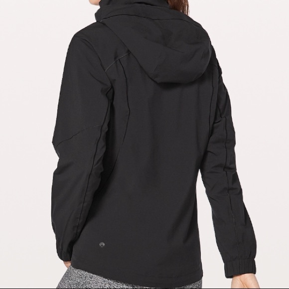 NWT BLACK LULULEMON HERE TO MOVE JACKET - - Size 2 - Picture 5 of 8